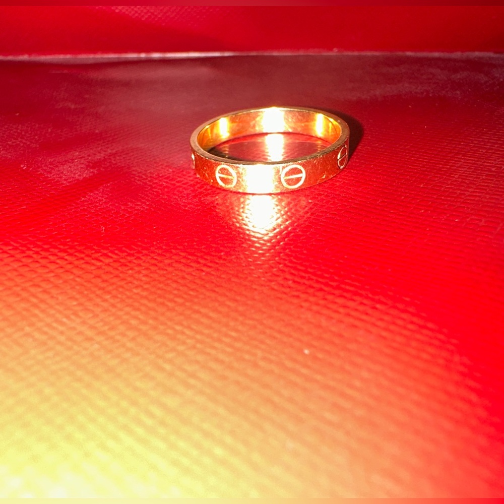Cartier love wedding band gold size 57